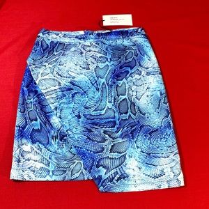 BLUE D’AZUR skirt stretchy white blue snake 6